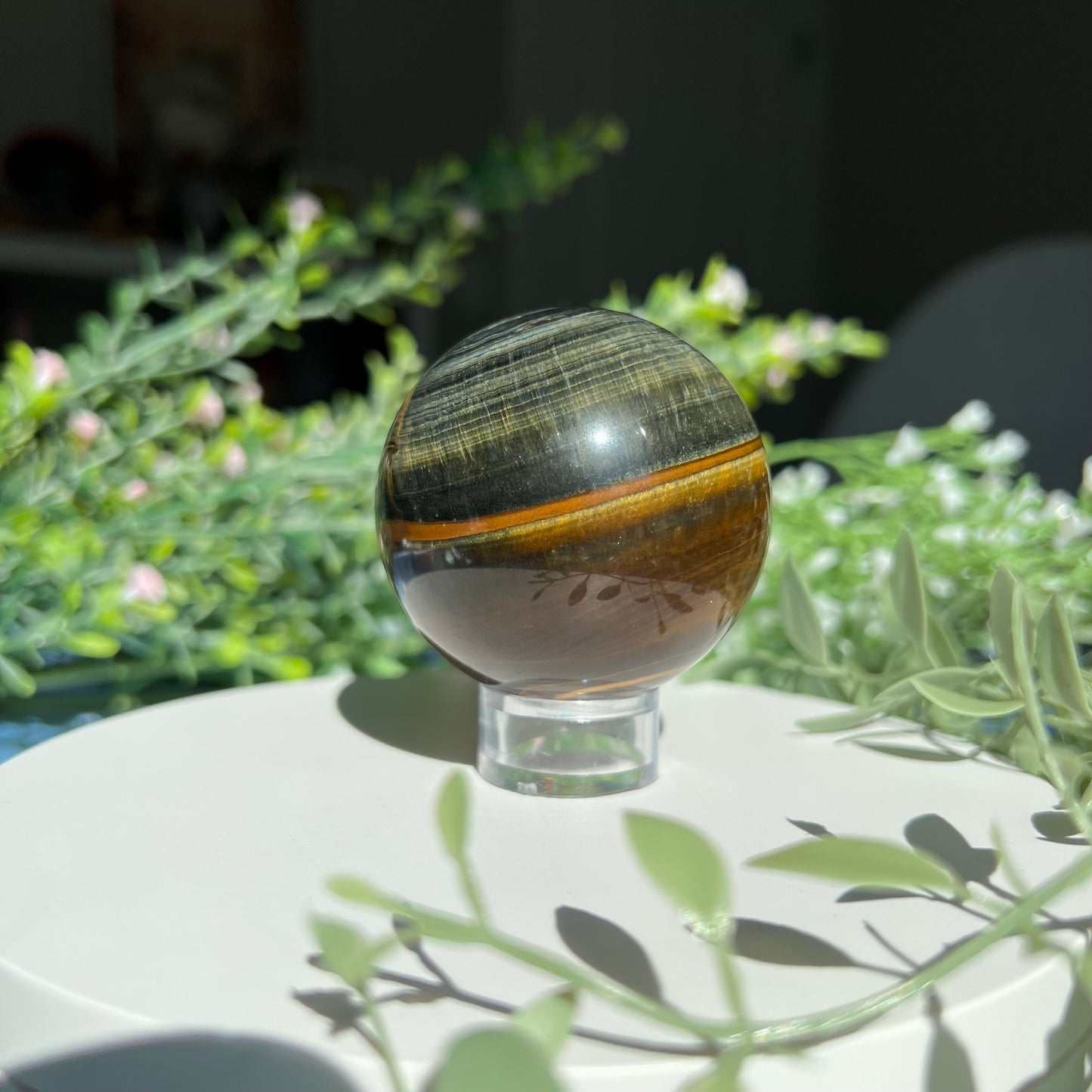 Tiger Eye Sphere Diameter approximately 2.14" (54 mm) Weight: 229 g (8.1 oz)