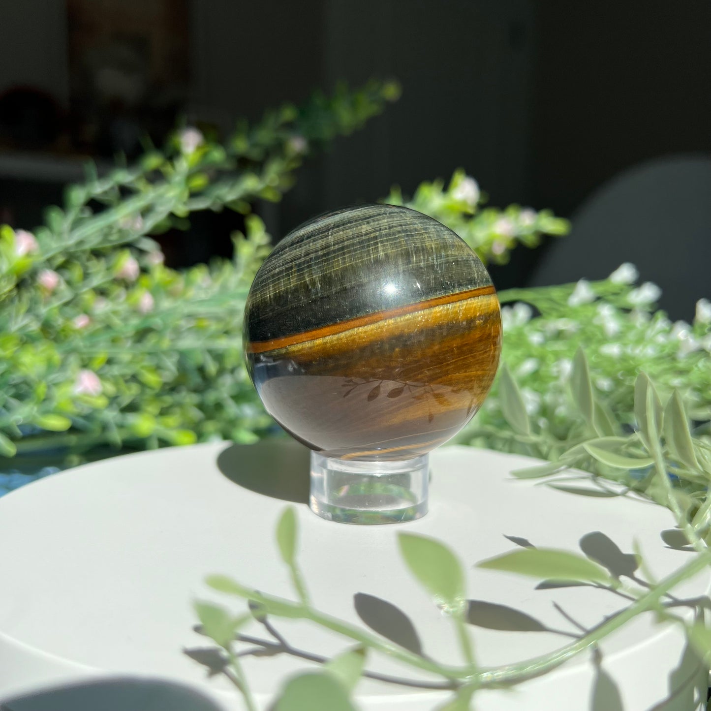 Tiger Eye Sphere Diameter approximately 2.14" (54 mm) Weight: 229 g (8.1 oz)