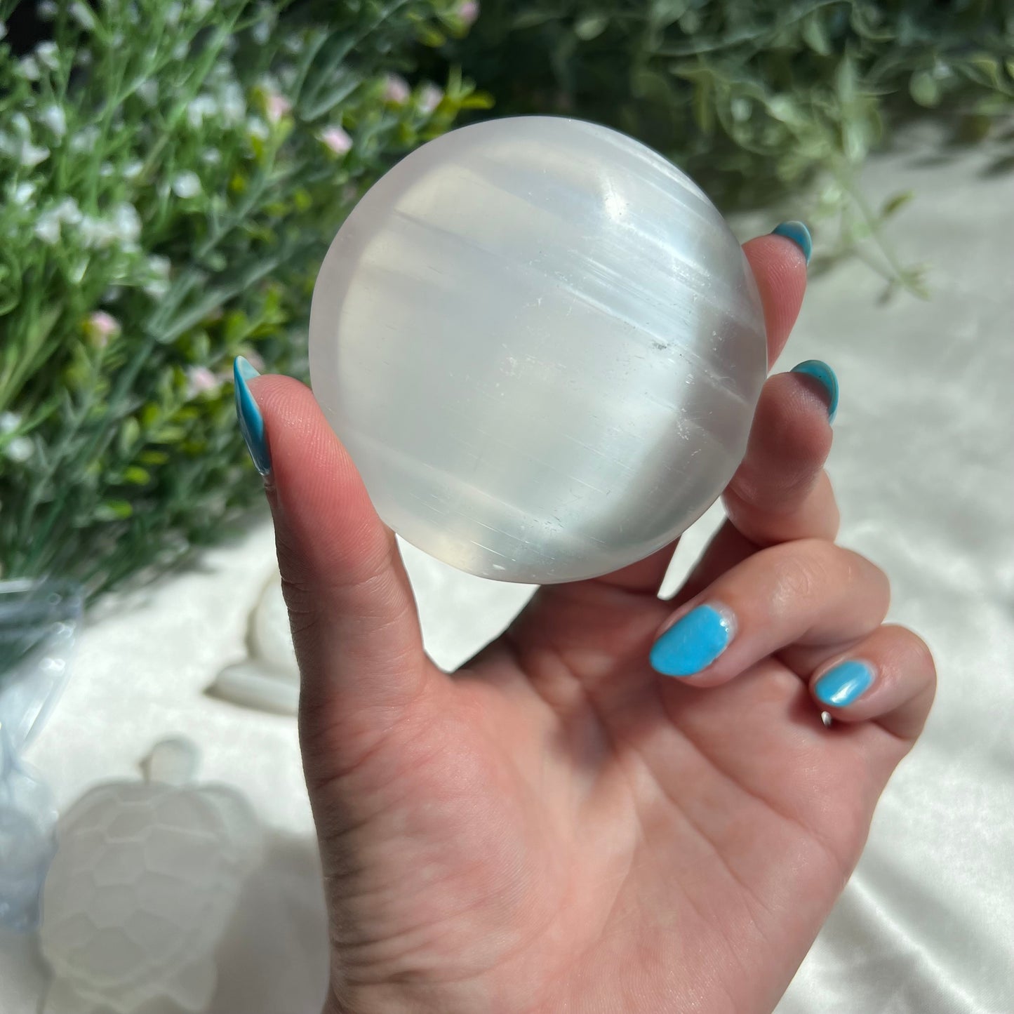 Selenite Round Palm Stone