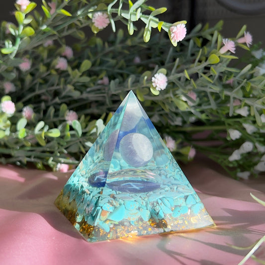 Orgonite Pyramid with Dream Amethyst Ball for Orgone Energy, Epoxy Resin, Reiki Healing, Meditation Decor