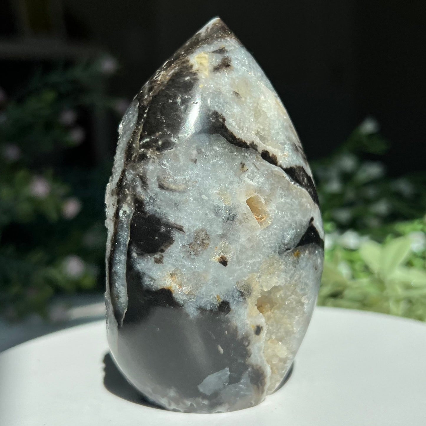 Druzy Sphalerite Flame Carving