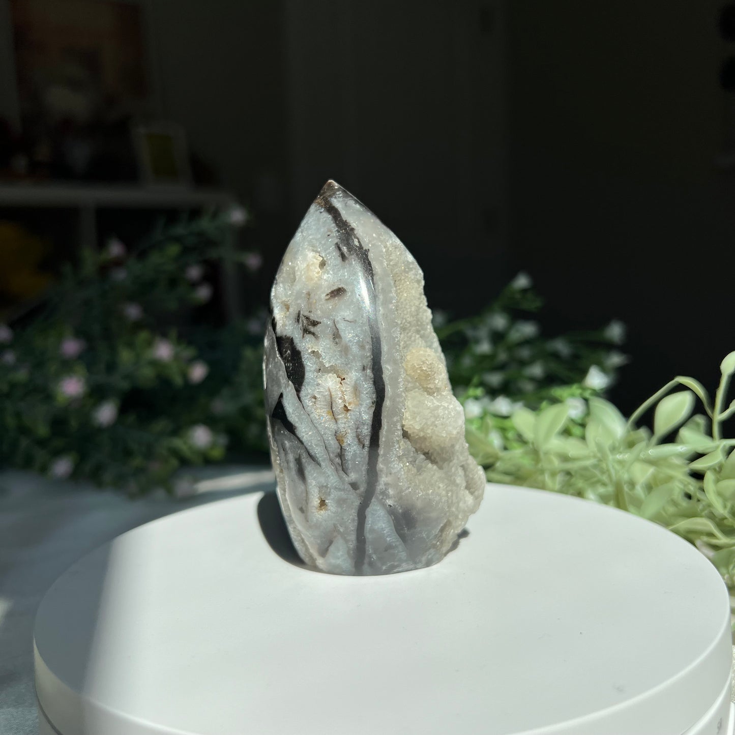 Druzy Sphalerite Flame Carving