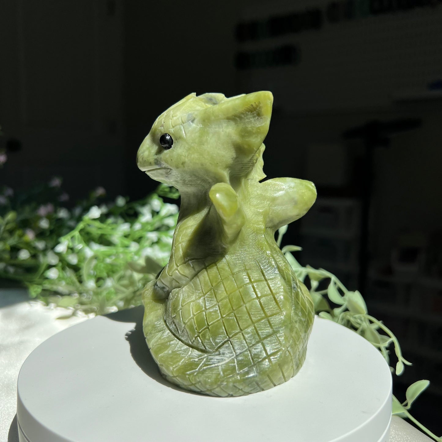 Xiuyan Jade Dragon Carving