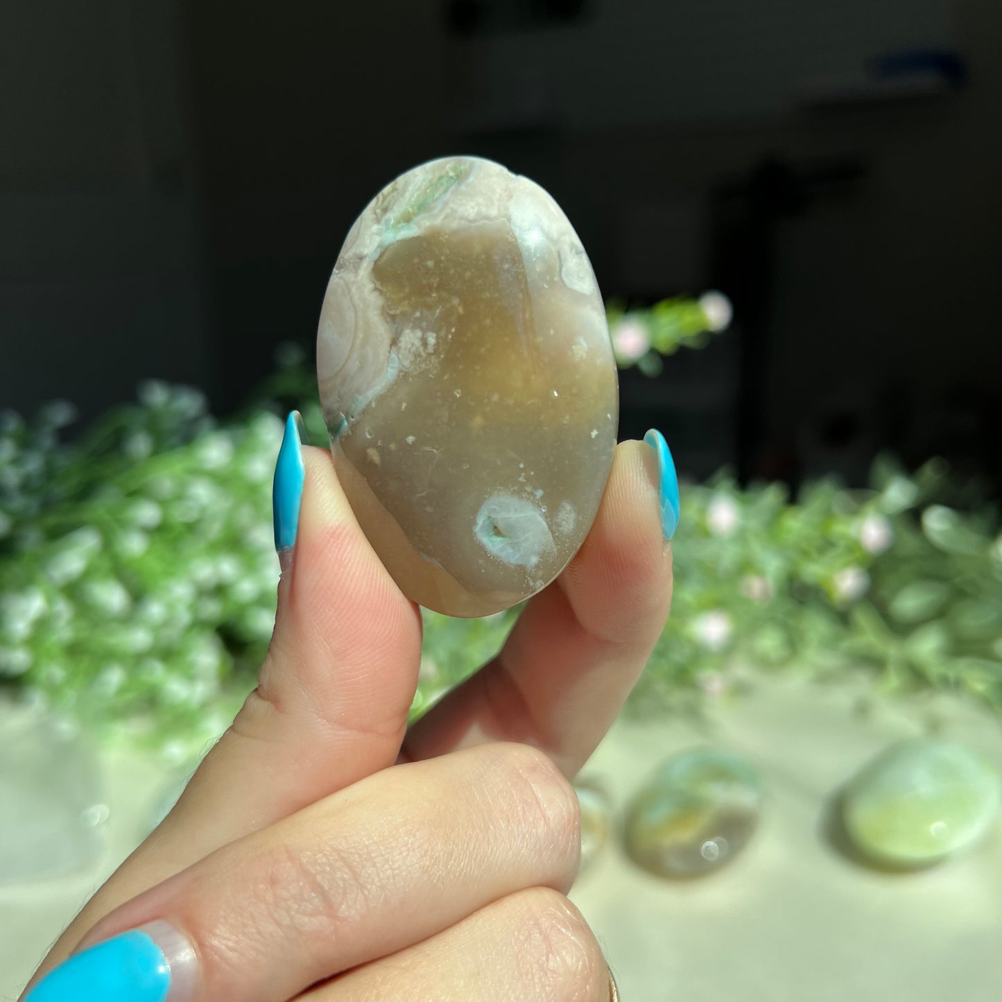 Green Flower Agate Palm Stone