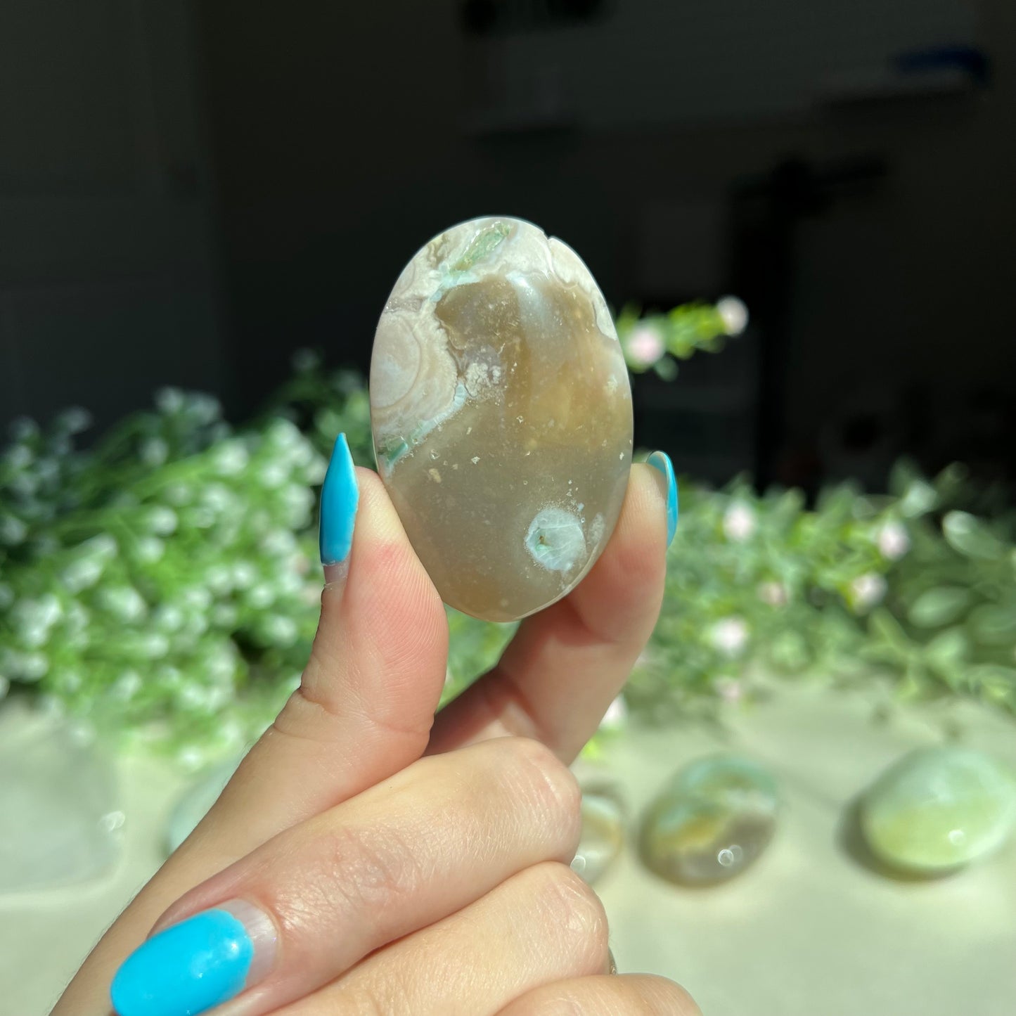 Green Flower Agate Palm Stone