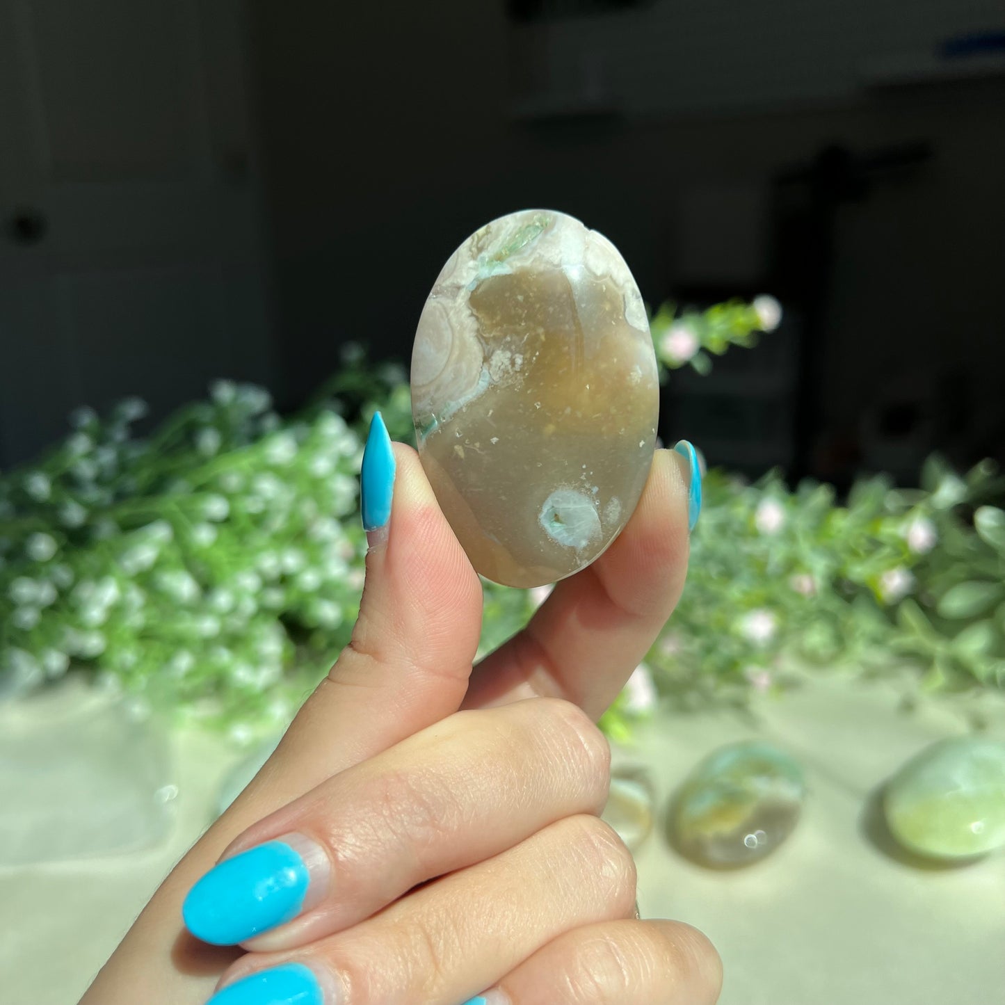 Green Flower Agate Palm Stone