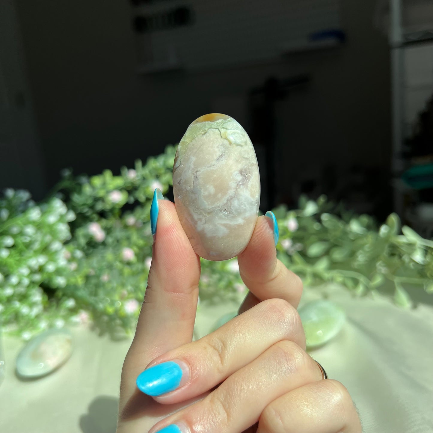 Green Flower Agate Palm Stone