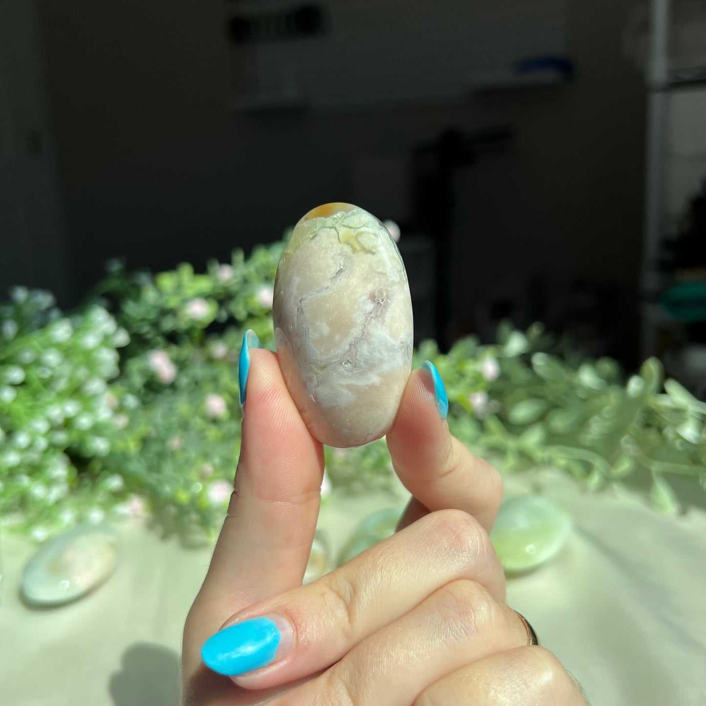 Green Flower Agate Palm Stone